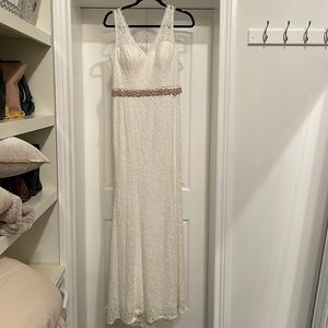 Adrianna Papell Ivory sleeveless gown NWT plus added sewn on rose gold belt sz 6